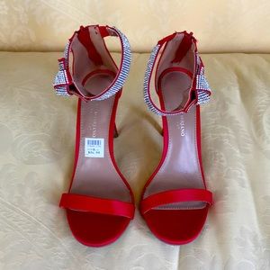 Heels red with glitter never worn